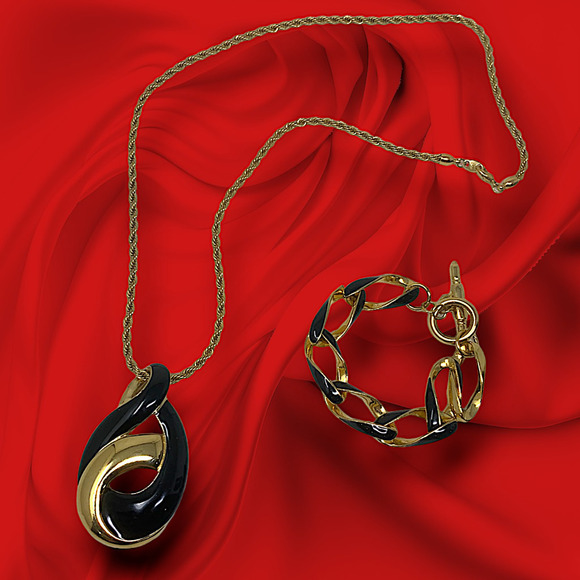 Vintage Trifari Gold Tone Black Enamel Pendant Necklace Bracelet Set Avant Garde - Picture 1 of 9